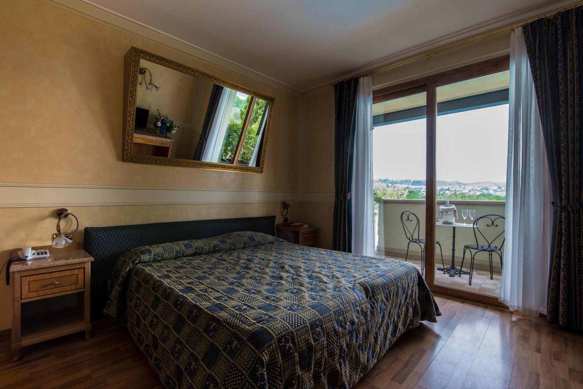 Hotel Porta Del Sole Soiano Del Lago Extérieur photo