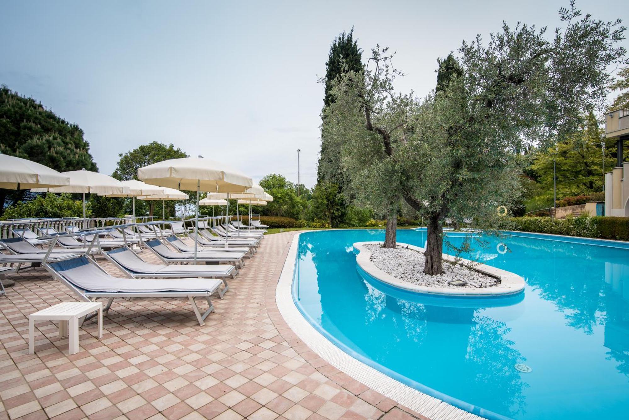 Hotel Porta Del Sole Soiano Del Lago Extérieur photo