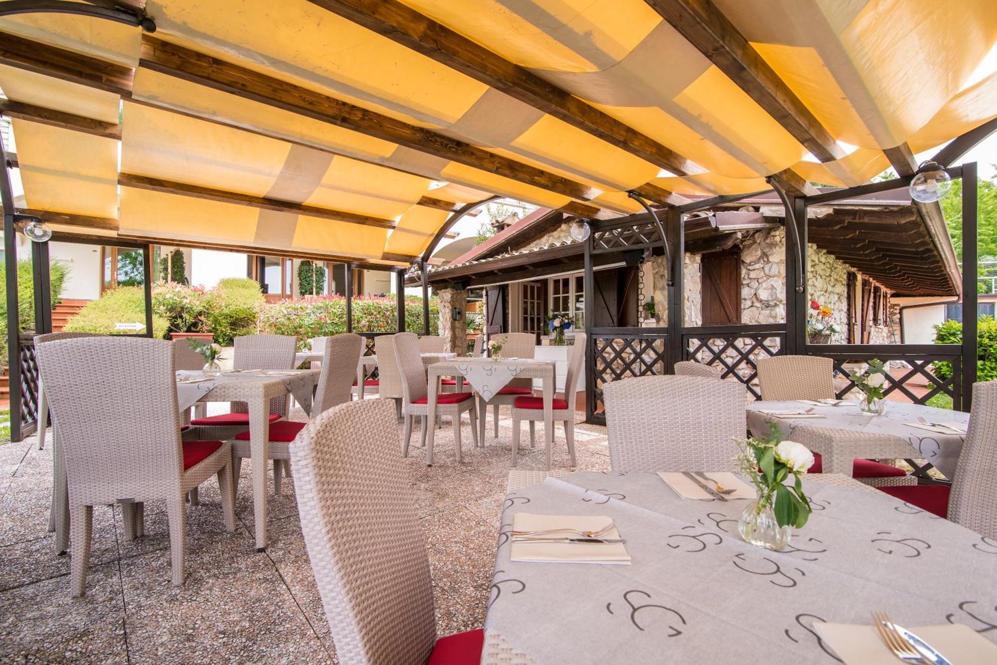 Hotel Porta Del Sole Soiano Del Lago Extérieur photo
