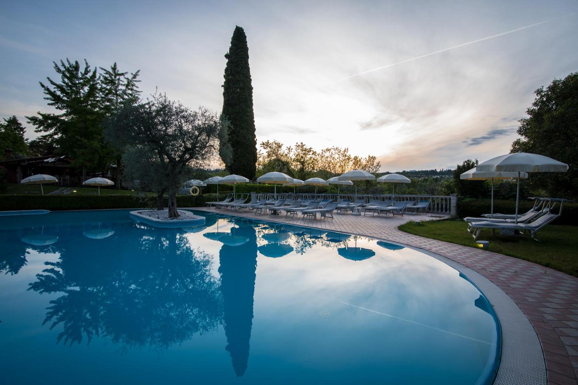 Hotel Porta Del Sole Soiano Del Lago Extérieur photo